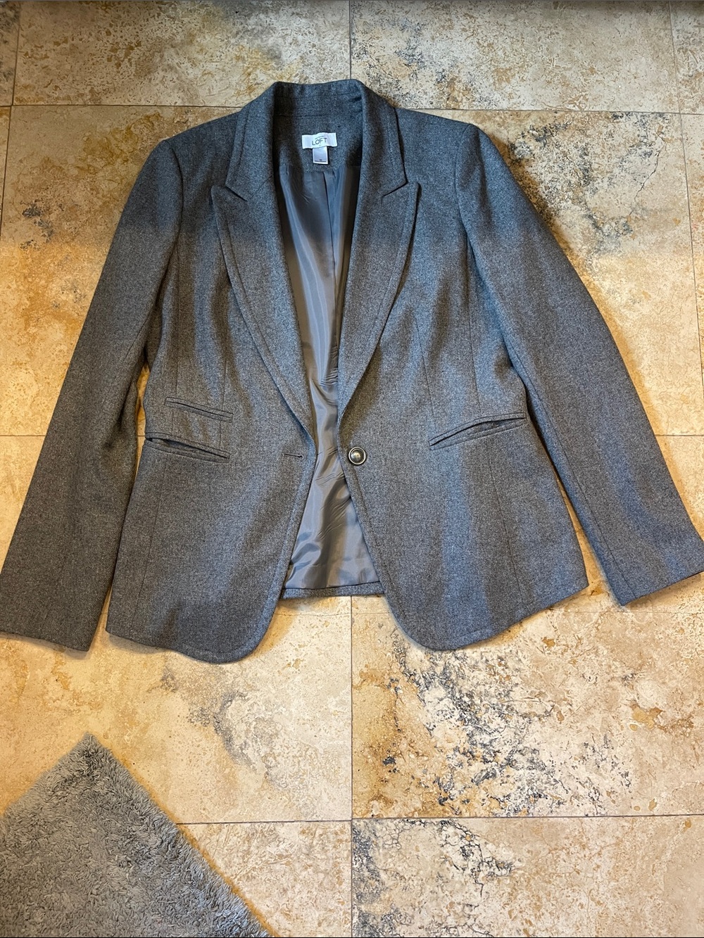 LOFT Gray Single-Button Tailored Blazer size 8/10 women’s